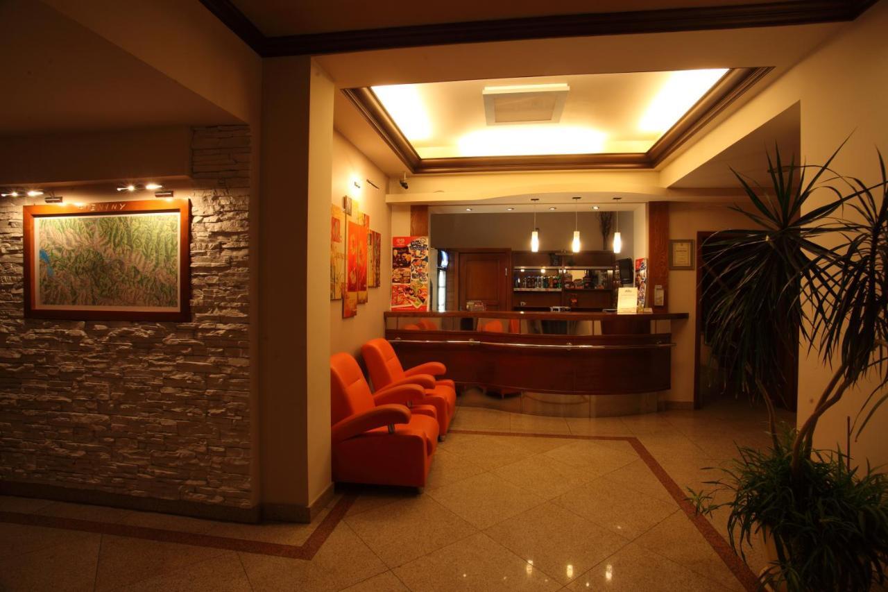 Szarotka Bed and breakfast 2*